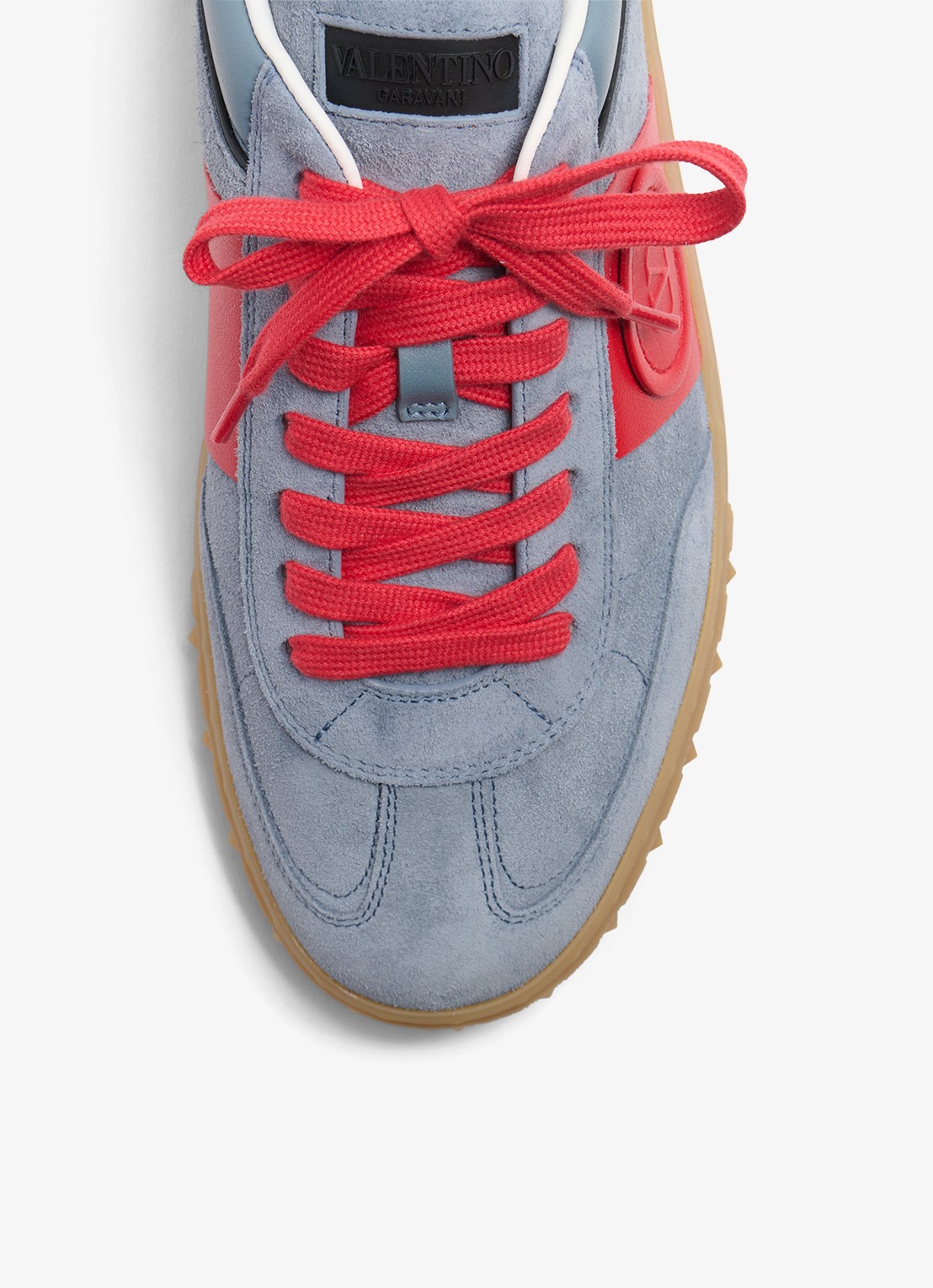 Valentino Garavani Upvillage sneaker van kalfssuède met kalfsleren details - detail 5 grijs