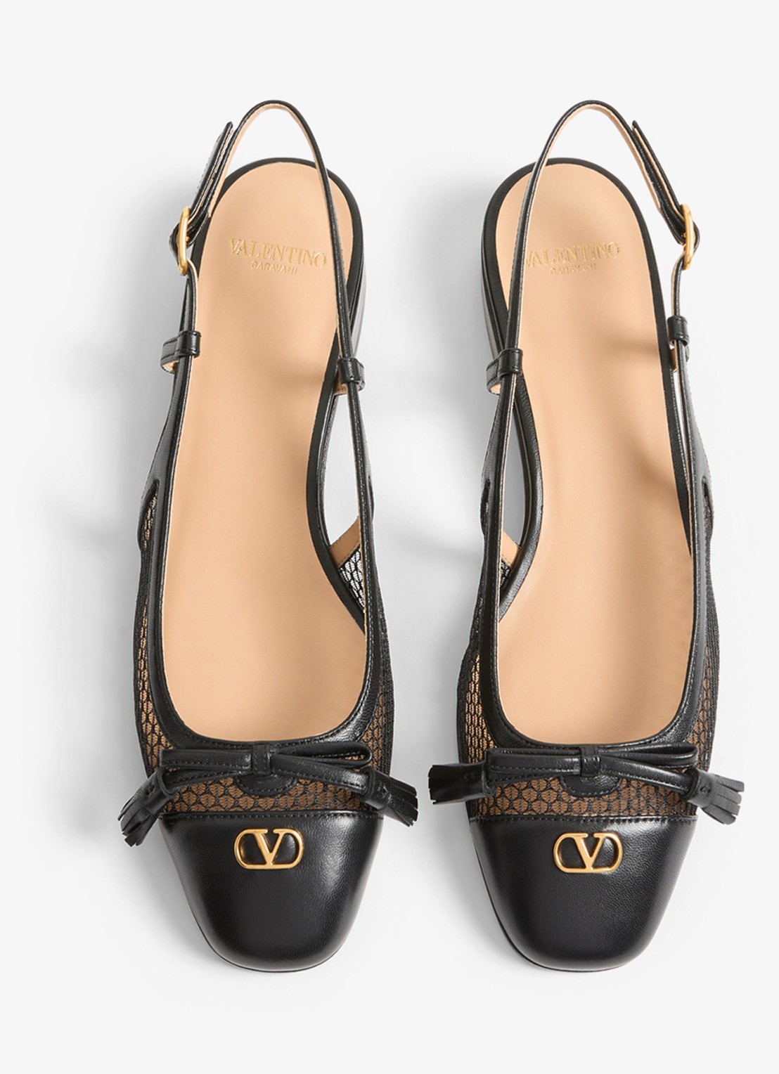 Valentino Garavani Valet Du Roi slingback van geitenleer met mesh details - detail 2 zwart