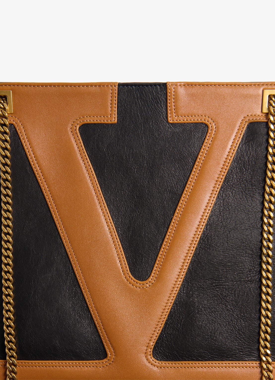 Valentino Garavani Viva Superstar Medium schoudertas van lamsleer - detail 4 zwart