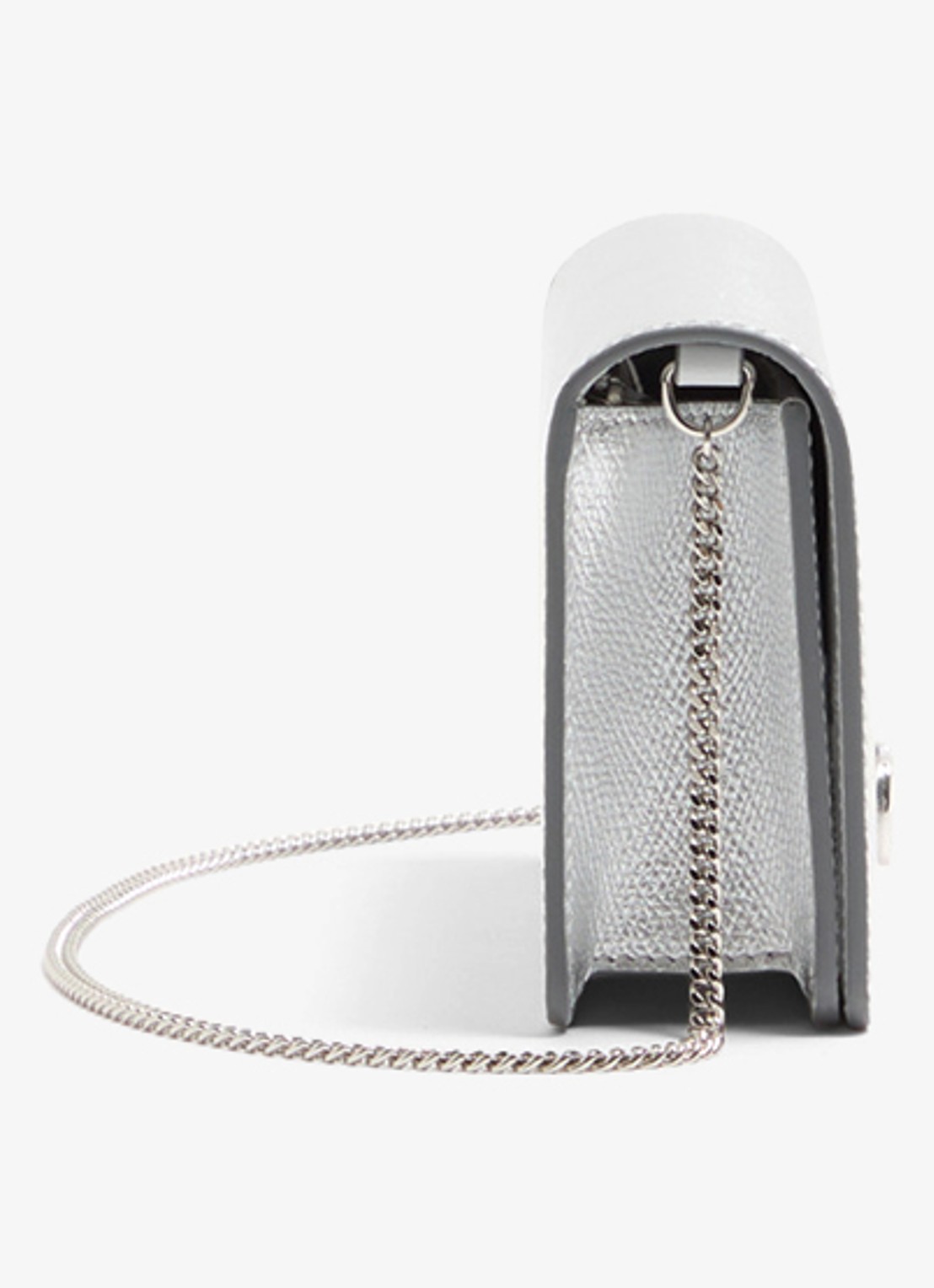 Valentino Garavani VLogo Signature Mini crossbodytas van kalfsleer met metallic finish - detail 3 zilver