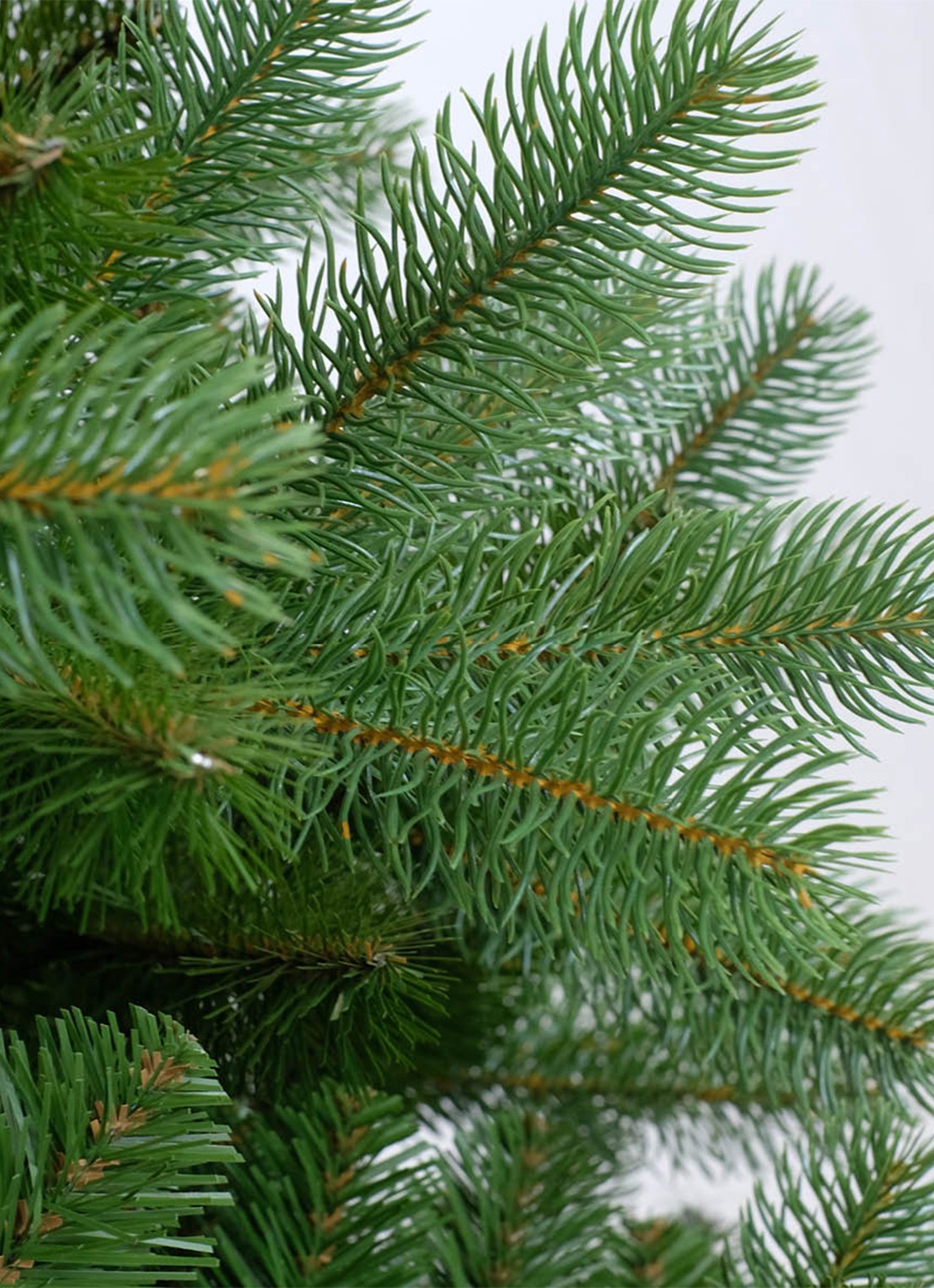 Van Der Gucht Feel Real® Bayberry® kunstkerstboom 183 cm - voorkant 3 groen