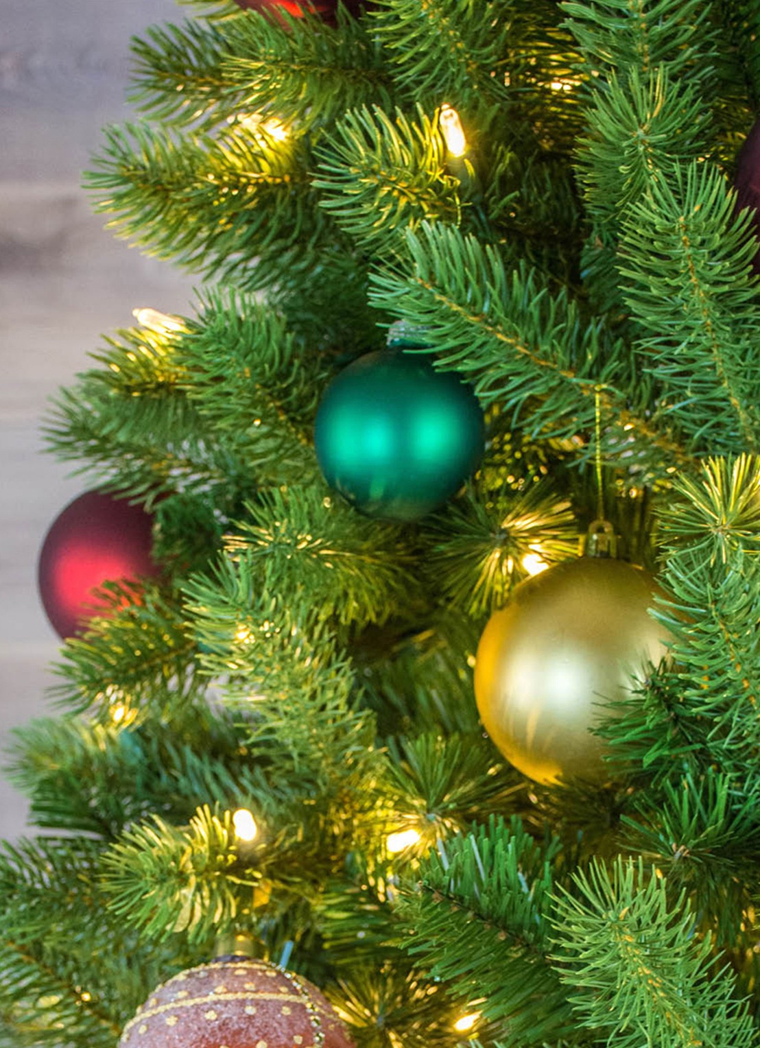 Van Der Gucht Feel Real® Bayberry® kunstkerstboom 213 cm - achterkant groen