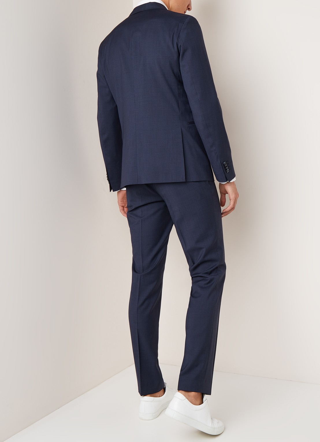 Van Gils Elray Welt tailored fit pak van scheerwol met micro pied-de-poule desisn - achterkant donkerblauw