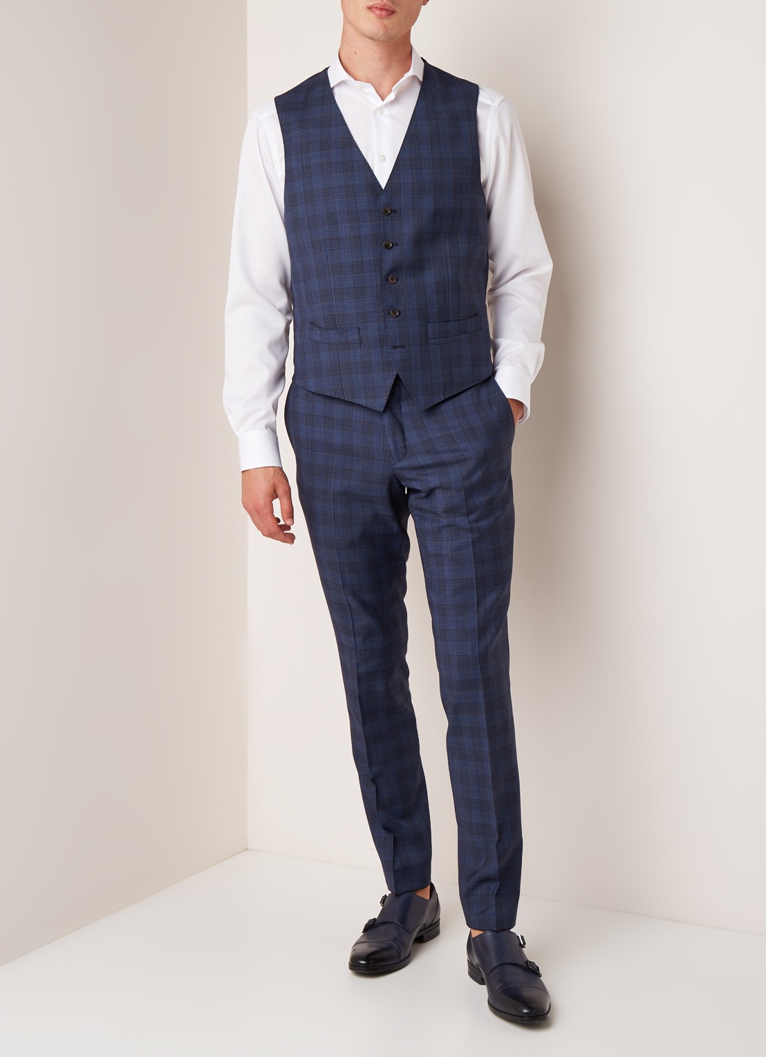 Van Gils Evion gilet van scheerwol met ruitdessin - voorkant 5 donkerblauw