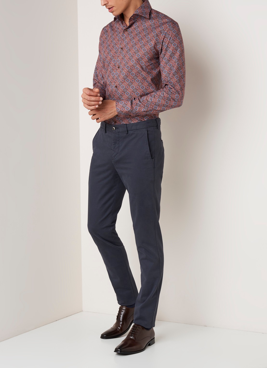 Van Gils Exan slim fit overhemd met retro dessin - voorkant 3 steenrood
