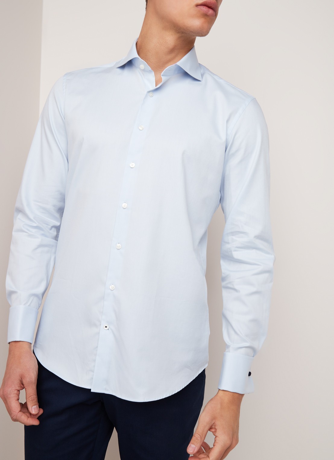 Van Gils Ext slim fit overhemd met wide spread-kraag - detail 3 lichtblauw