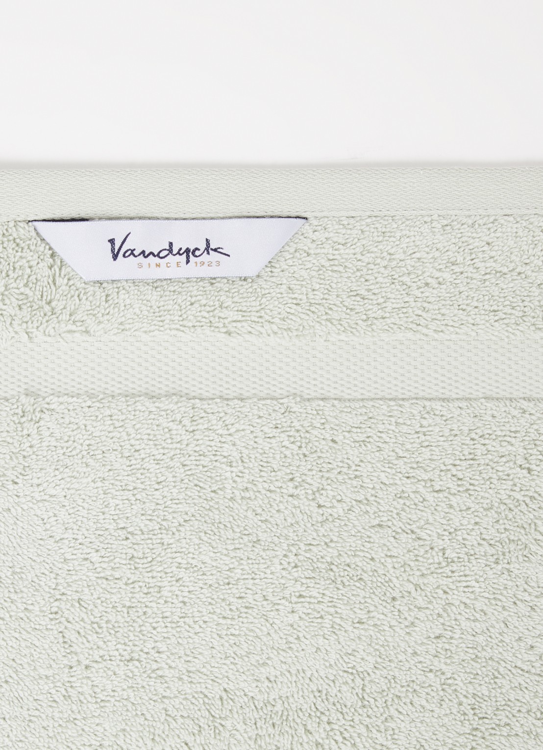 Vandyck Ranger badhanddoek - 650 gr/m2 - 55 x 100 cm - detail 2 lichtgroen