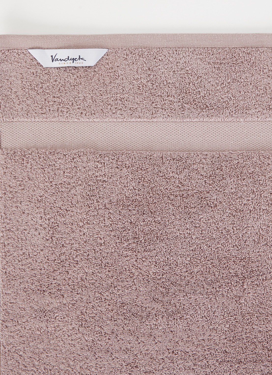 Vandyck Ranger badhanddoek - 650 gr/m2 - 68 x 127 cm - detail 2 oudroze