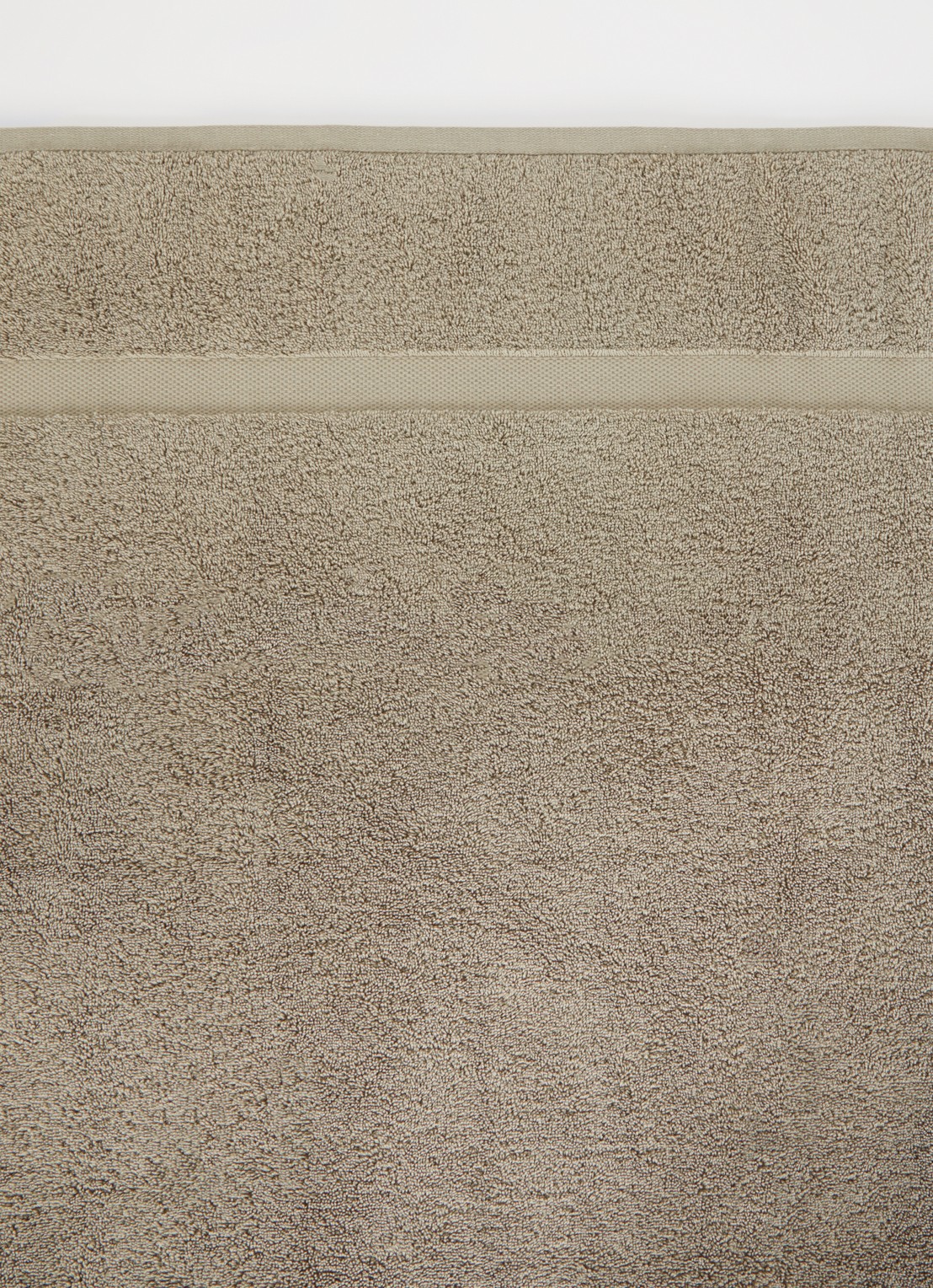 Vandyck Ranger badlaken - 650 gr/m2 - 90 x 180 cm - detail olijfgroen