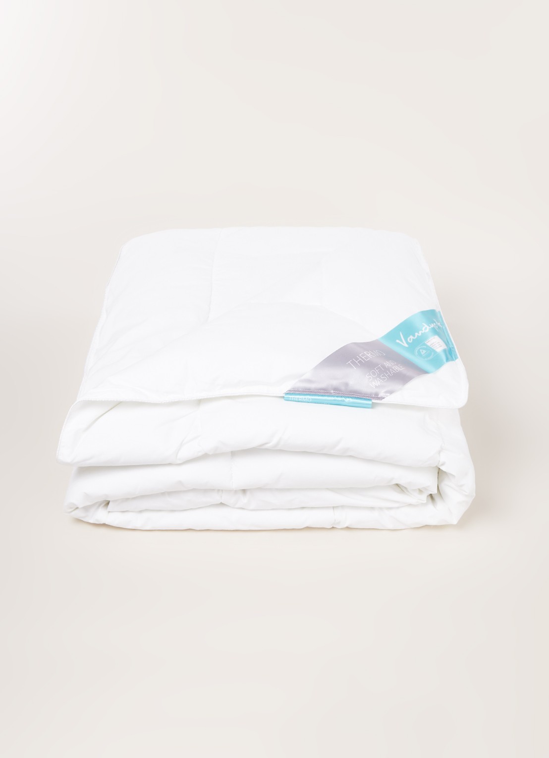 Vandyck Thermo dekbed van gekamd katoen met vulling van gesiliconiseerde polyester microfiber - voorkant 2 wit