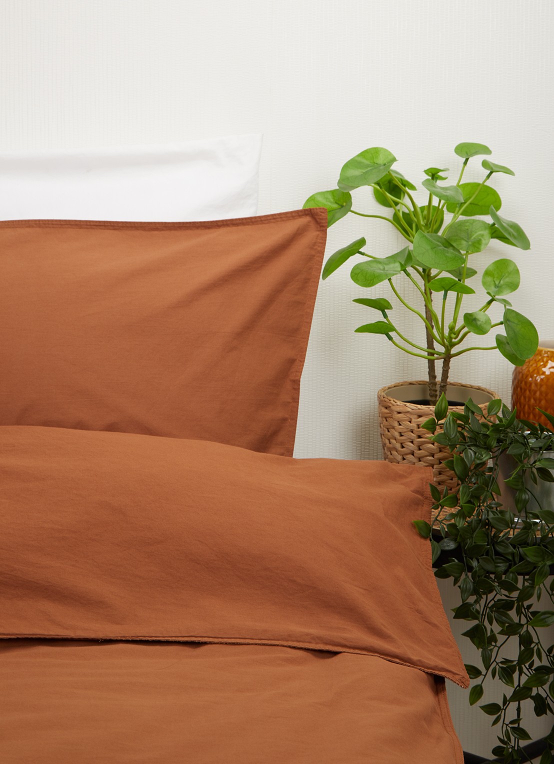 Vandyck Washed Cotton katoenen dekbedovertrekset - inclusief kussenslopen - voorkant 2 cognac
