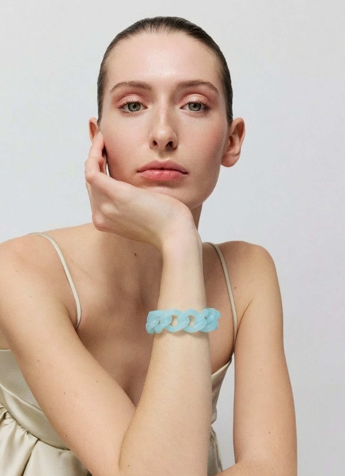 Vanessa Baroni Flat Chain armband - voorkant 3 opaline blue
