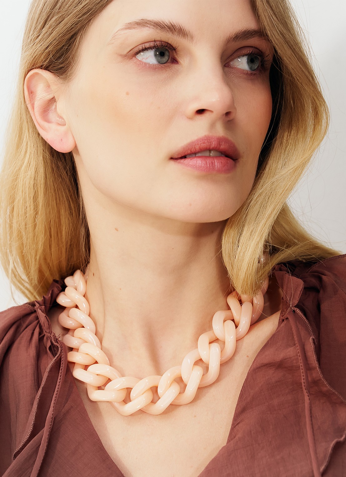 Vanessa Baroni Flat Chain schakelketting  - voorkant 2 peach sorbet