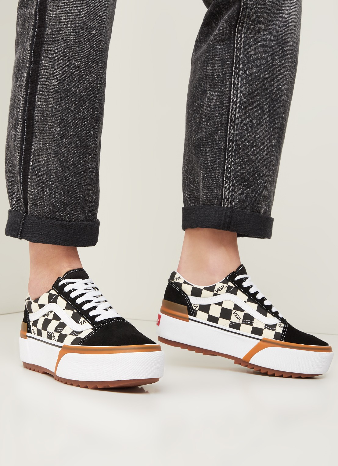 VANS Old skool platform sneaker - voorkant 2 zwart