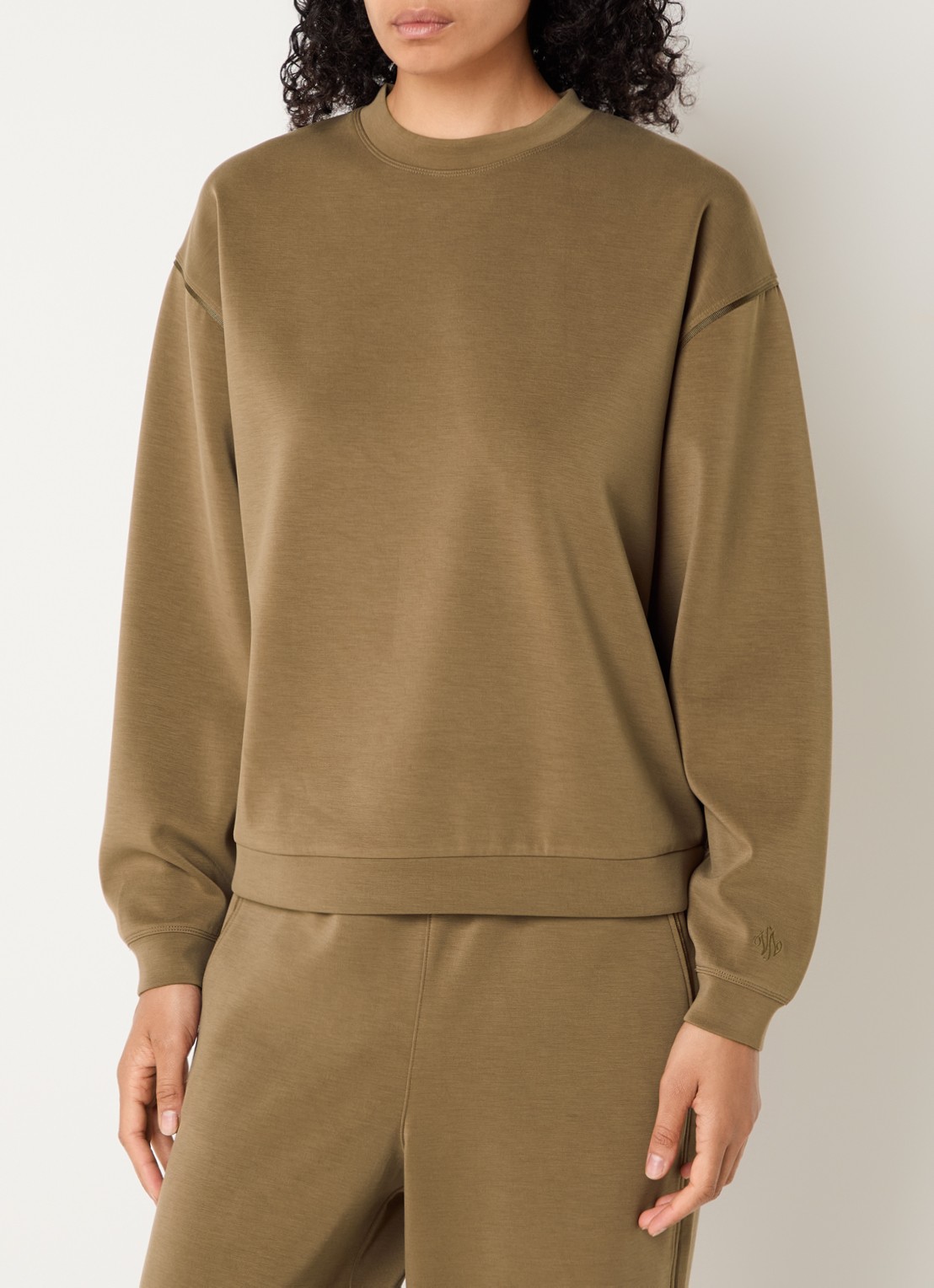 Varley Coralie sweater met ronde hals - detail mosgroen