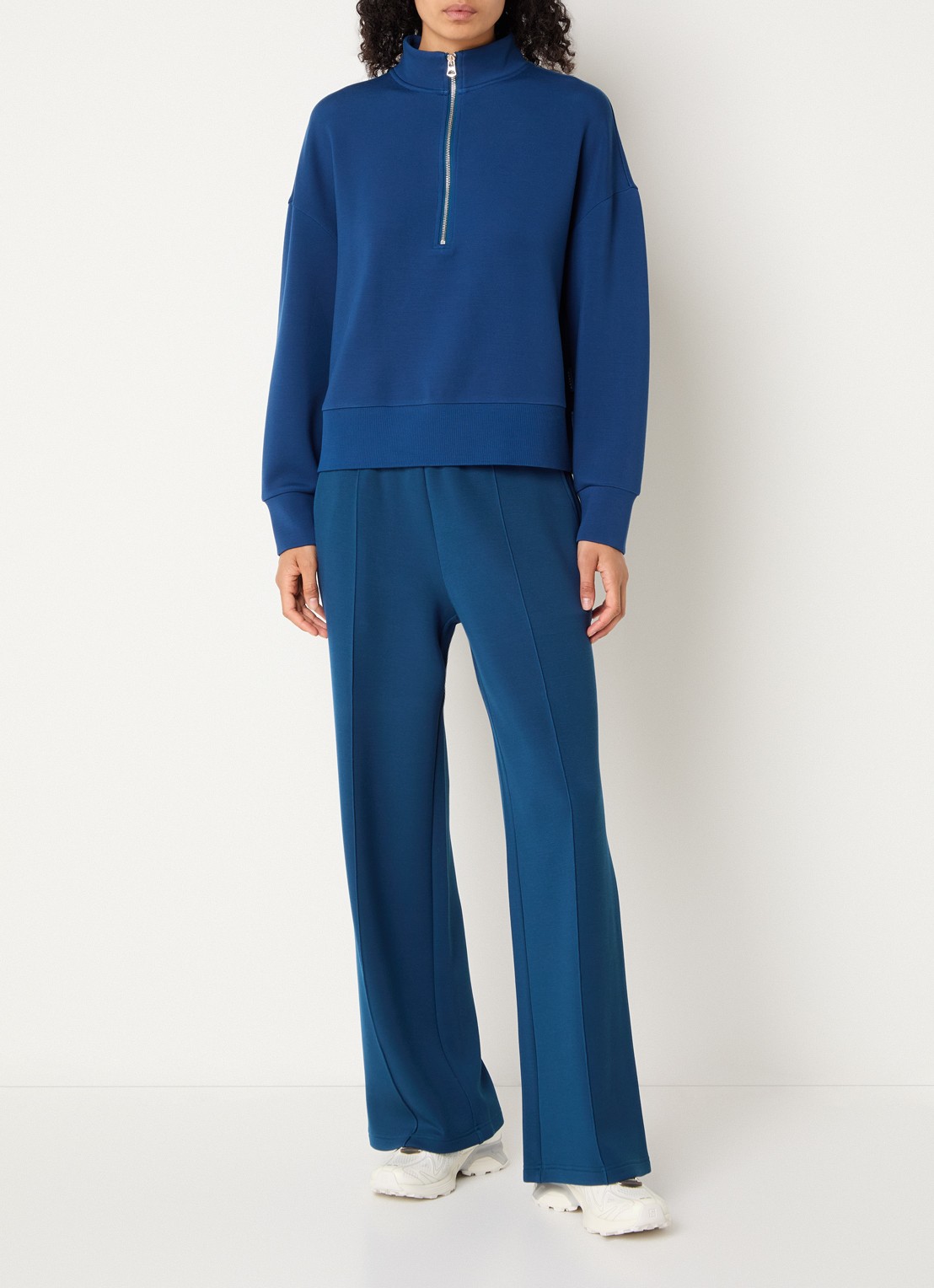 Varley High waist wide fit joggingbroek met siernaad - voorkant 3 blauw