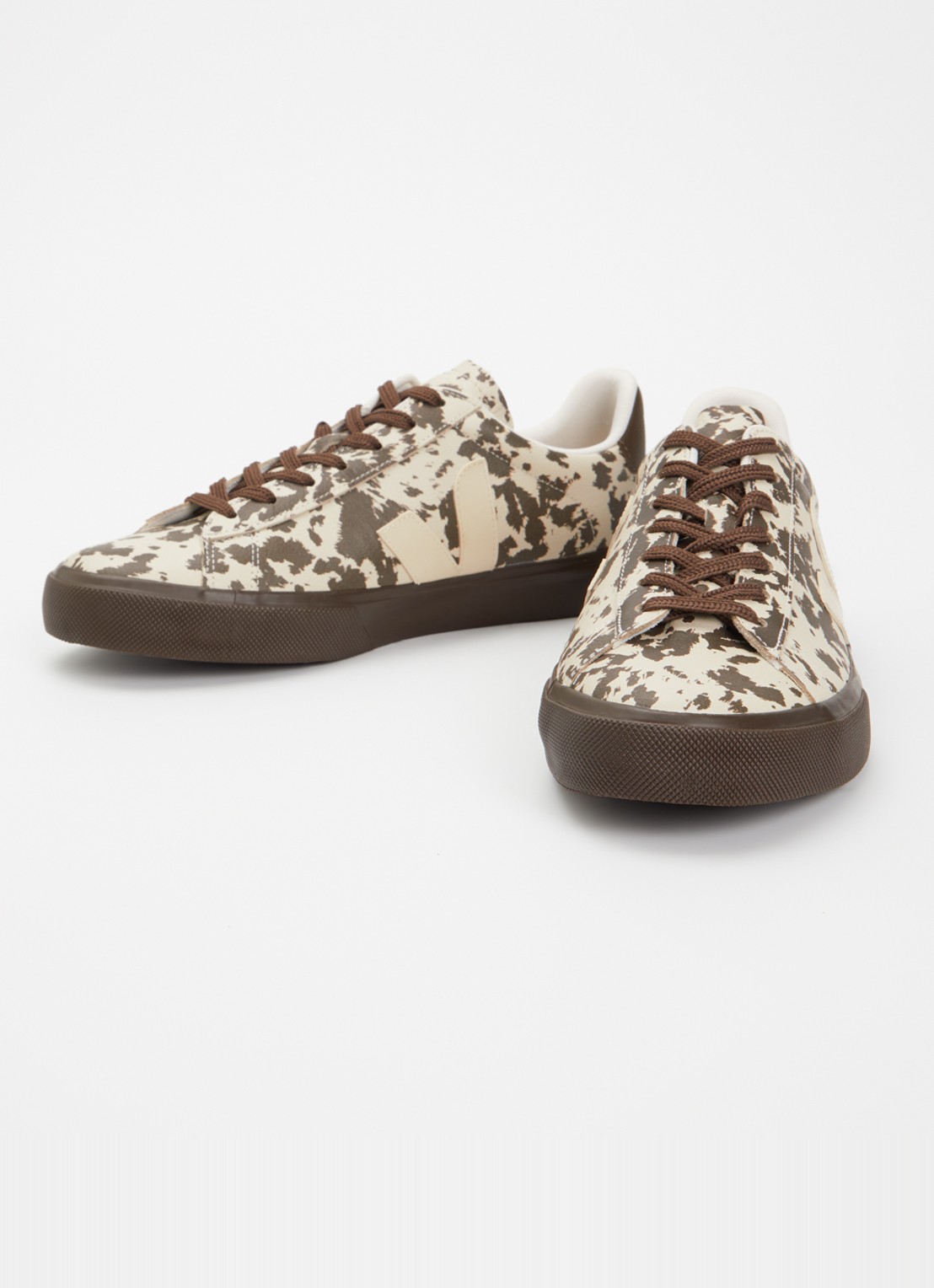 Veja Campo sneaker van leer met dierenprint - detail 2 bruin