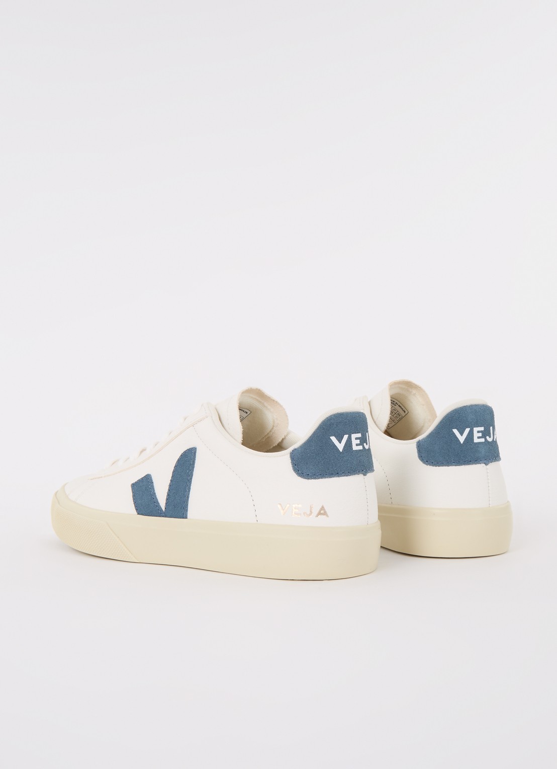 Veja Campo sneaker van leer met suède details - achterkant staalblauw