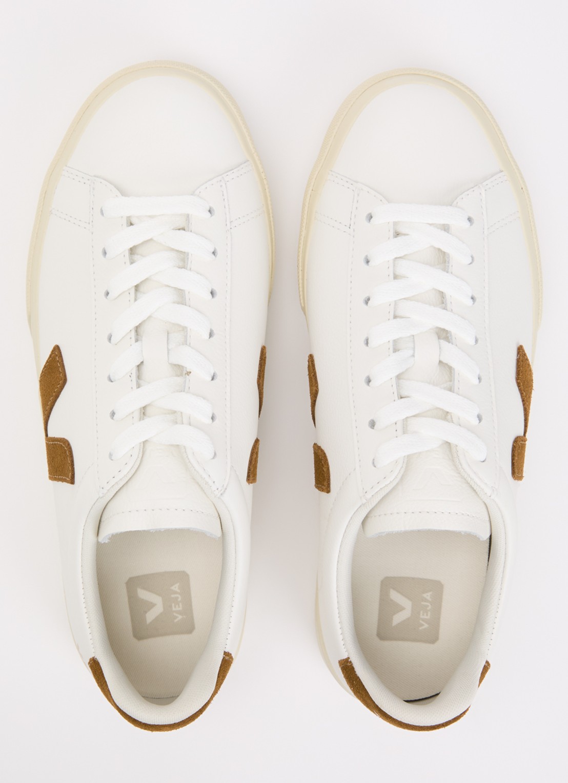 Veja Campo sneaker van leer met suède details - detail 4 wit