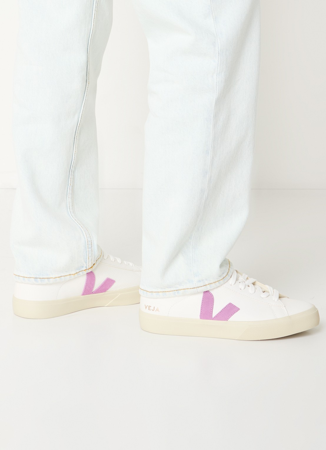 Veja Campo sneaker van leer - voorkant 6 paars