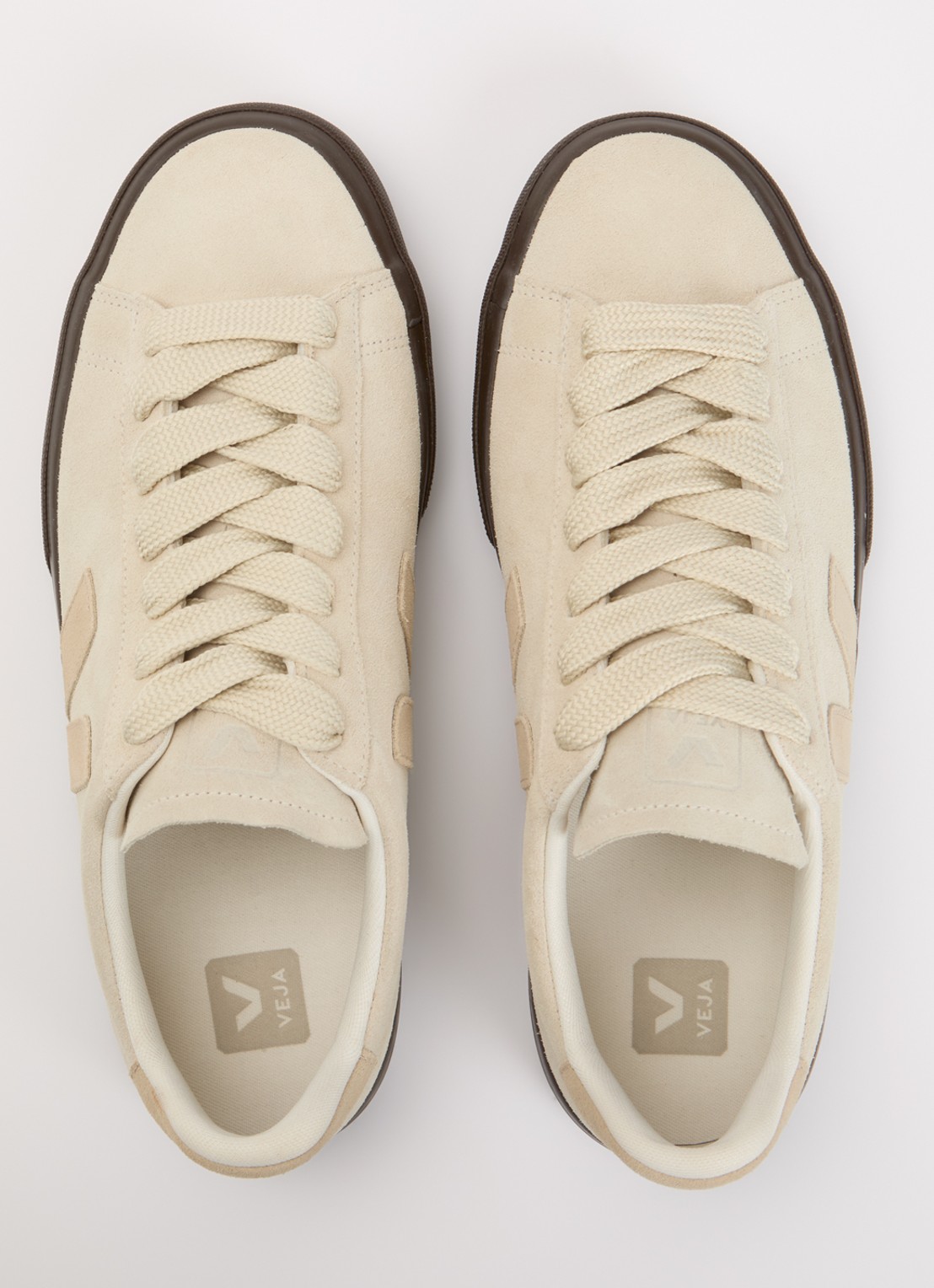 Veja Campo sneaker van suède - detail 4 beige
