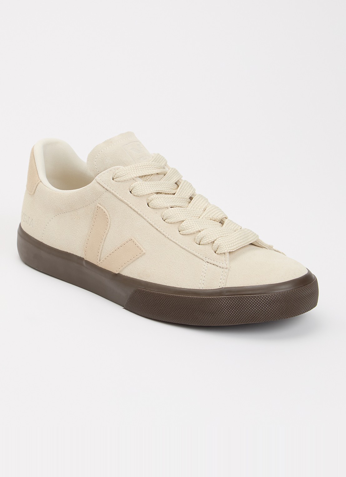Veja Campo sneaker van suède - voorkant 2 beige