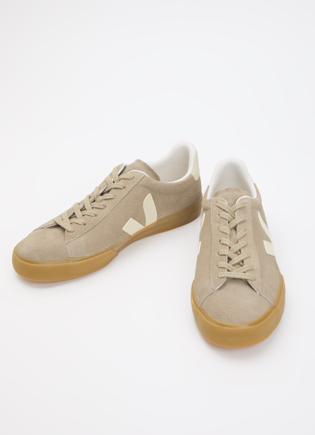 Veja Campo sneaker van suède - detail 4 donkerbeige