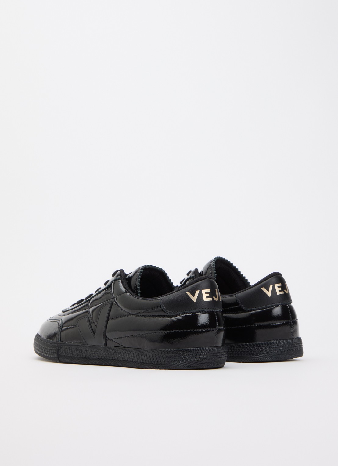 Veja Panenka sneaker van leer met lakfinish  - achterkant zwart