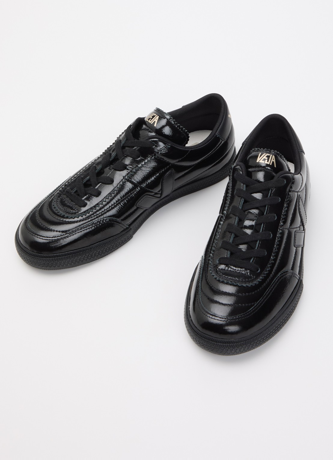 Veja Panenka sneaker van leer met lakfinish  - detail 3 zwart