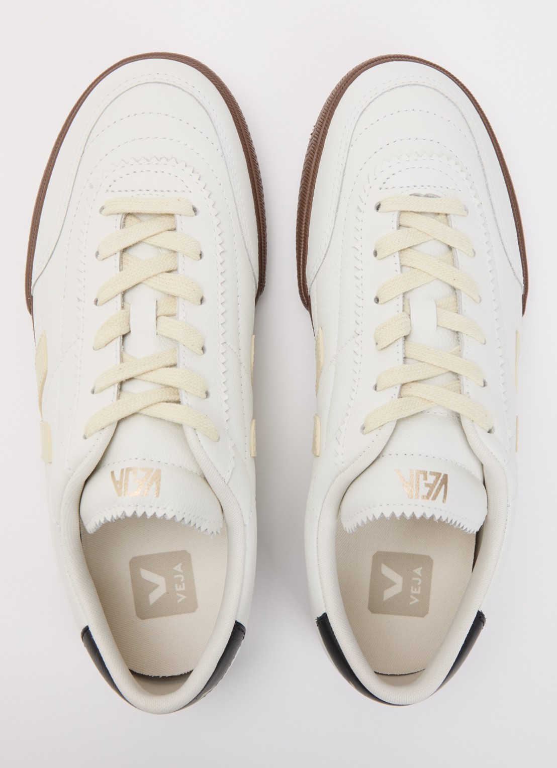 Veja Panenka sneaker van leer met logo - detail 2 wit