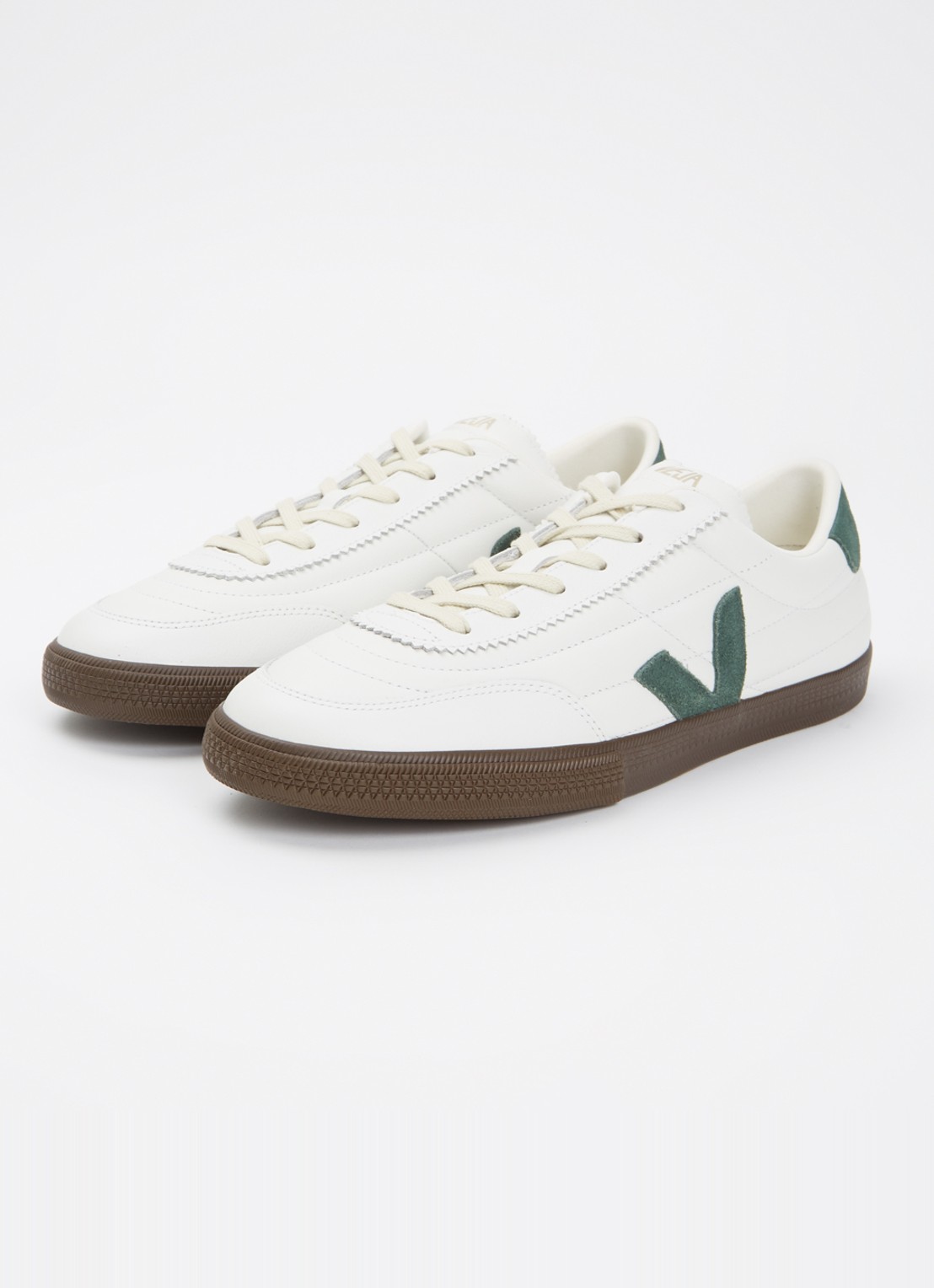 Veja Panenka sneaker van leer met suède details - detail groen