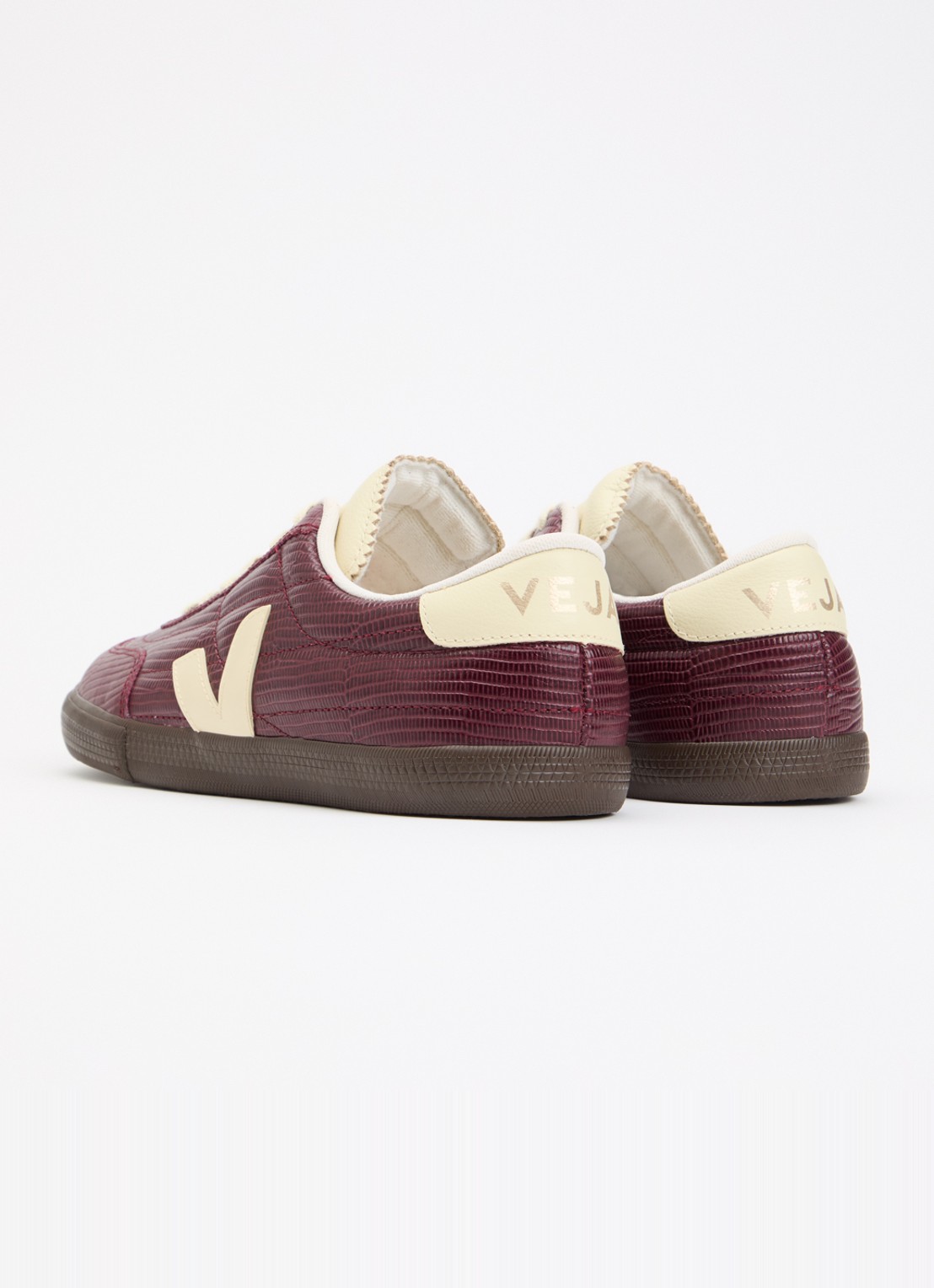 Veja Panenka sneaker van leer - achterkant aubergine