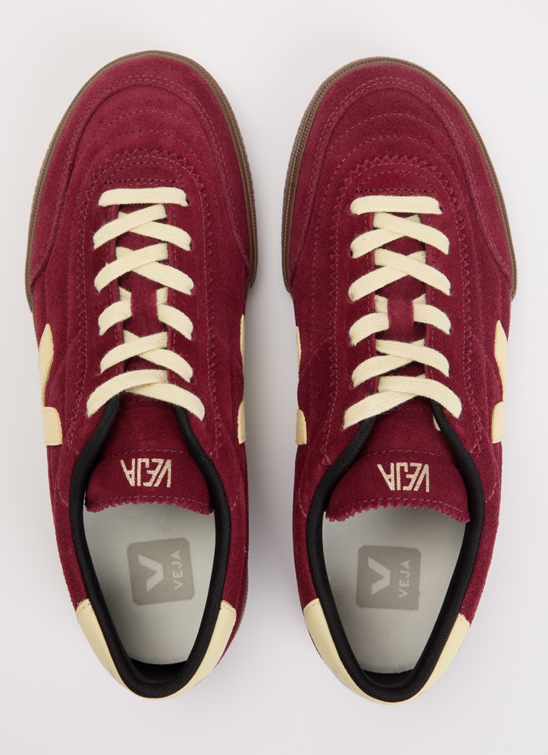 Veja Panenka sneaker van suède - detail 4 bordeauxrood