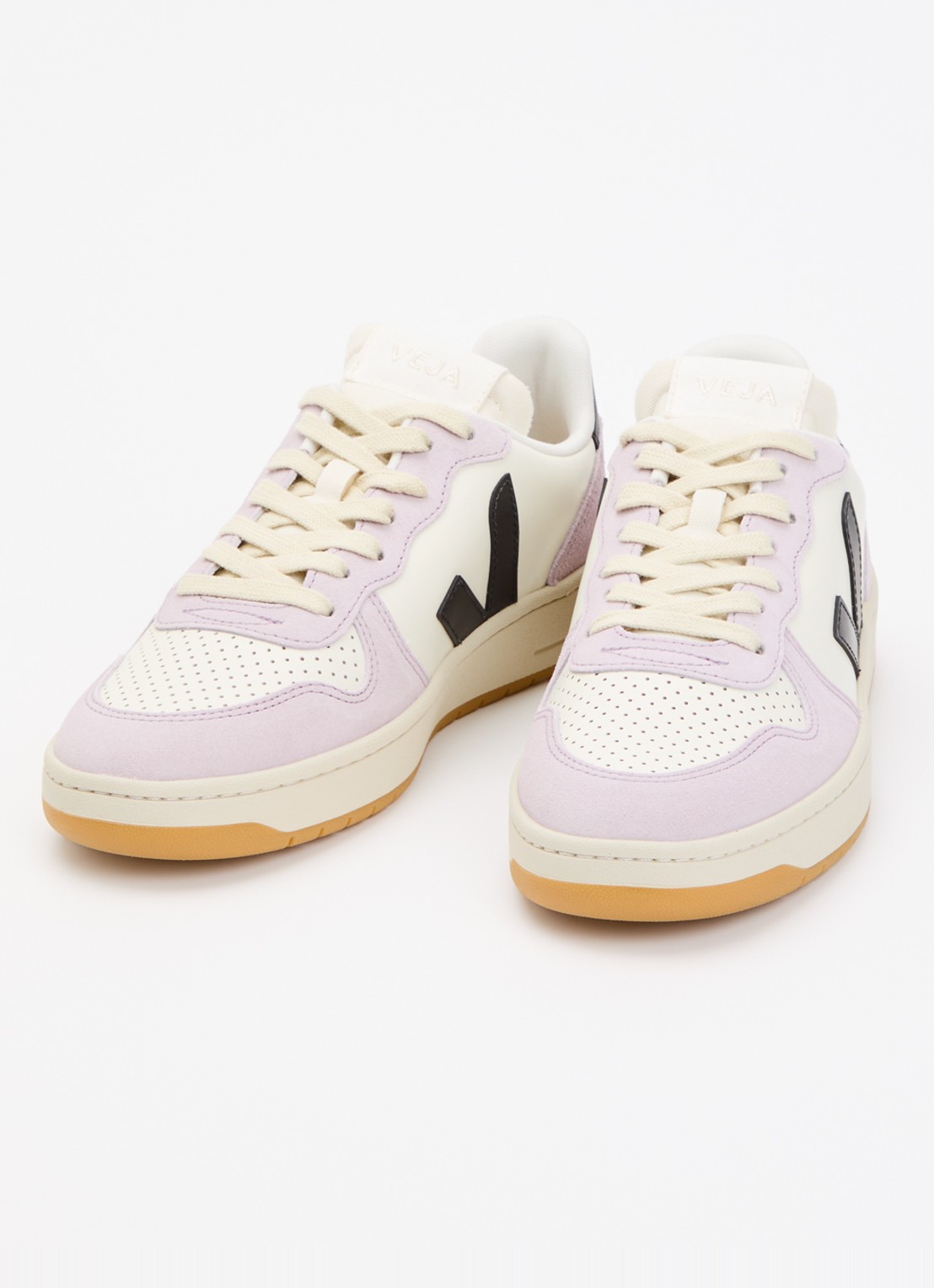 Veja V-10 sneaker van leer met logo - detail gebroken wit