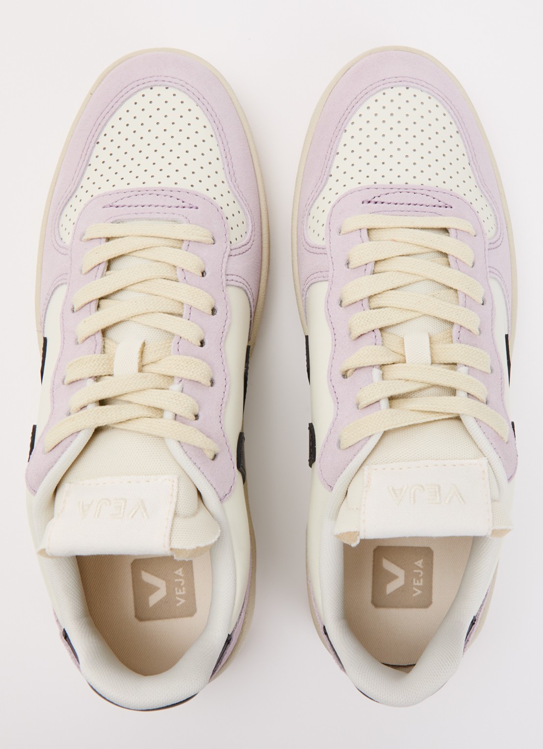 Veja V-10 sneaker van leer met logo - detail 2 gebroken wit
