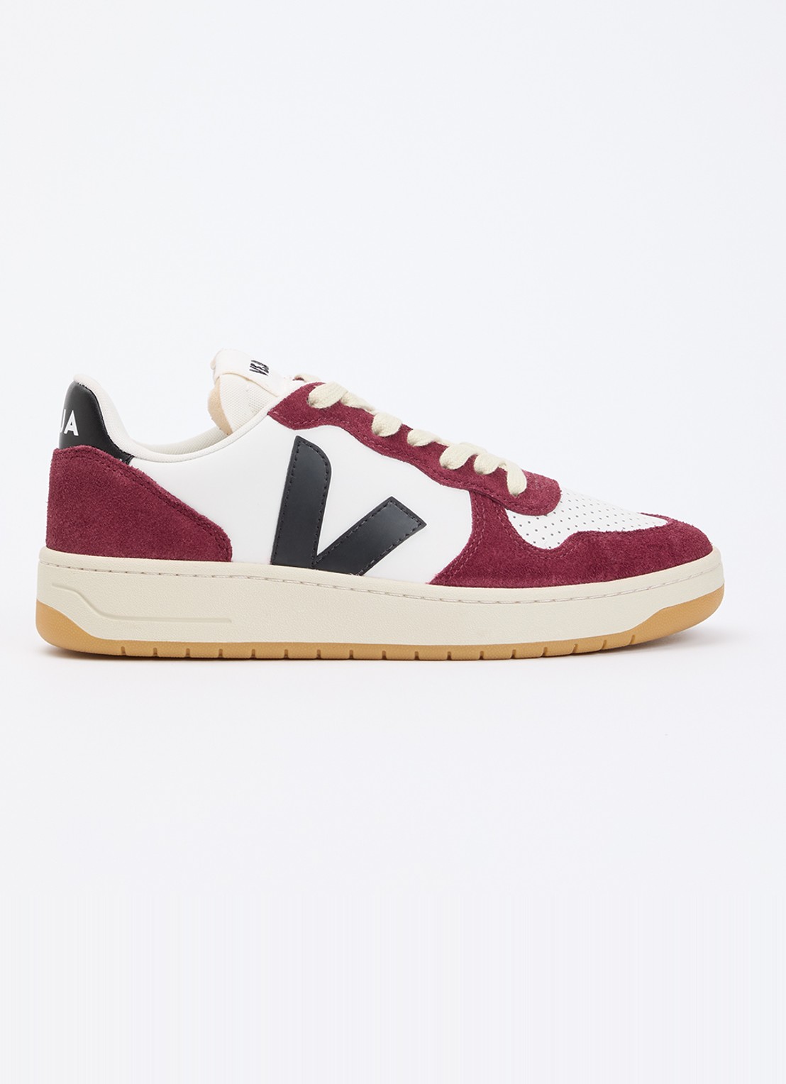 Veja V-10 sneaker van leer met suède details - voorkant bordeauxrood