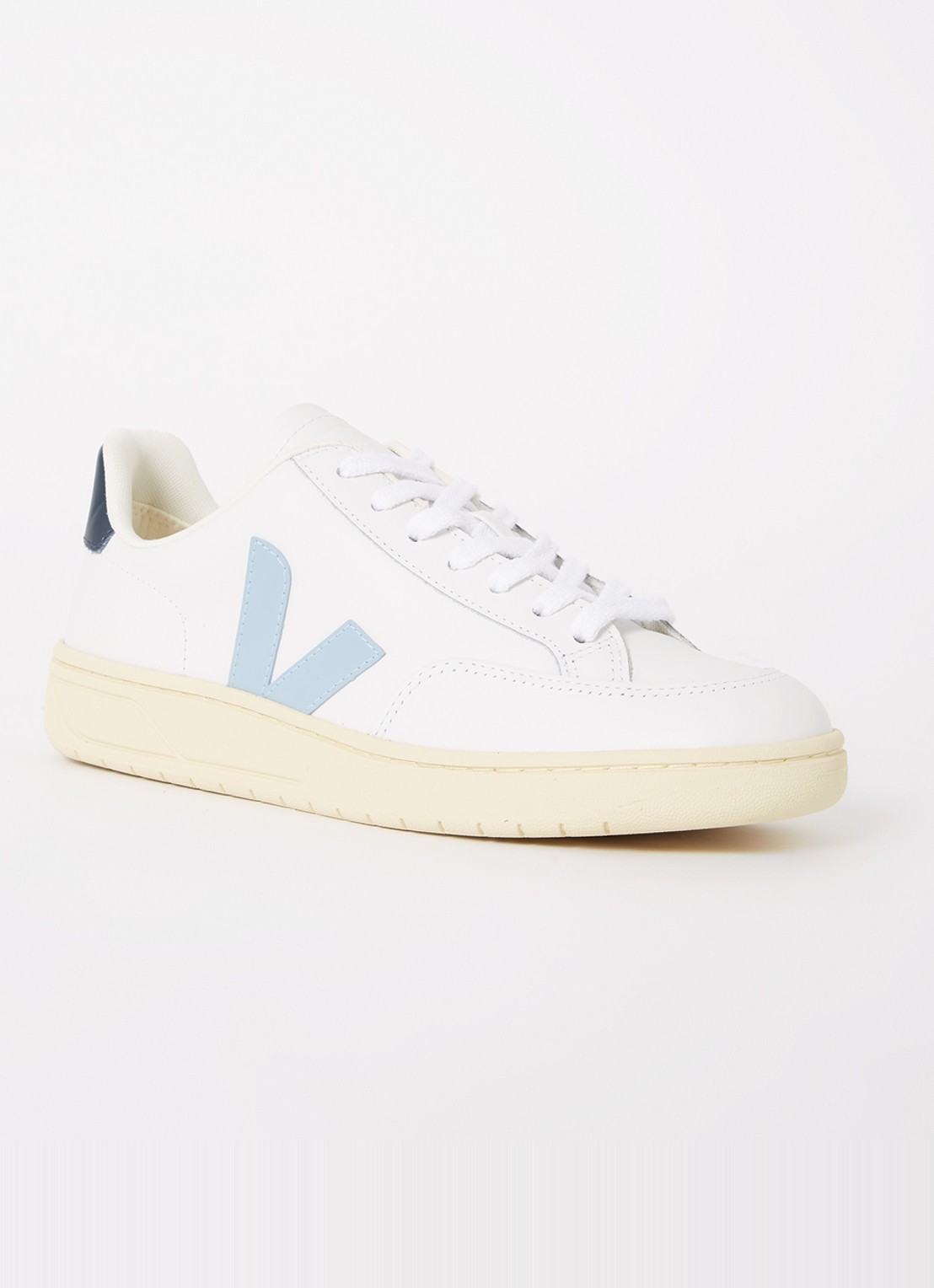 Veja V-12 sneaker van leer met suède details - voorkant 5 lichtblauw