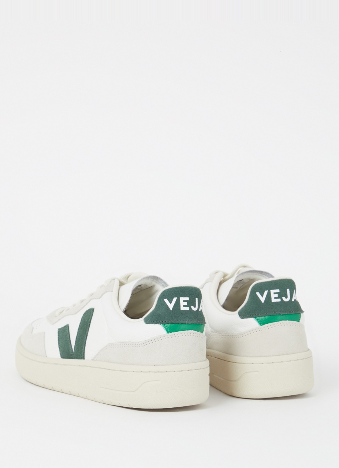 Veja V-90 sneaker van leer met suède details - detail 2 wit