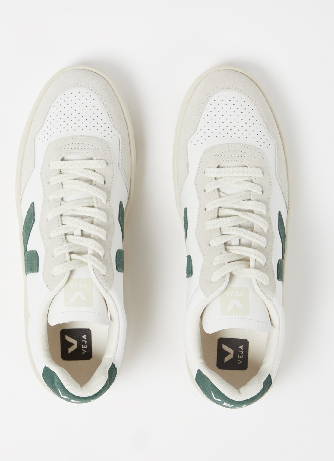 Veja V-90 sneaker van leer met suède details - detail 3 wit