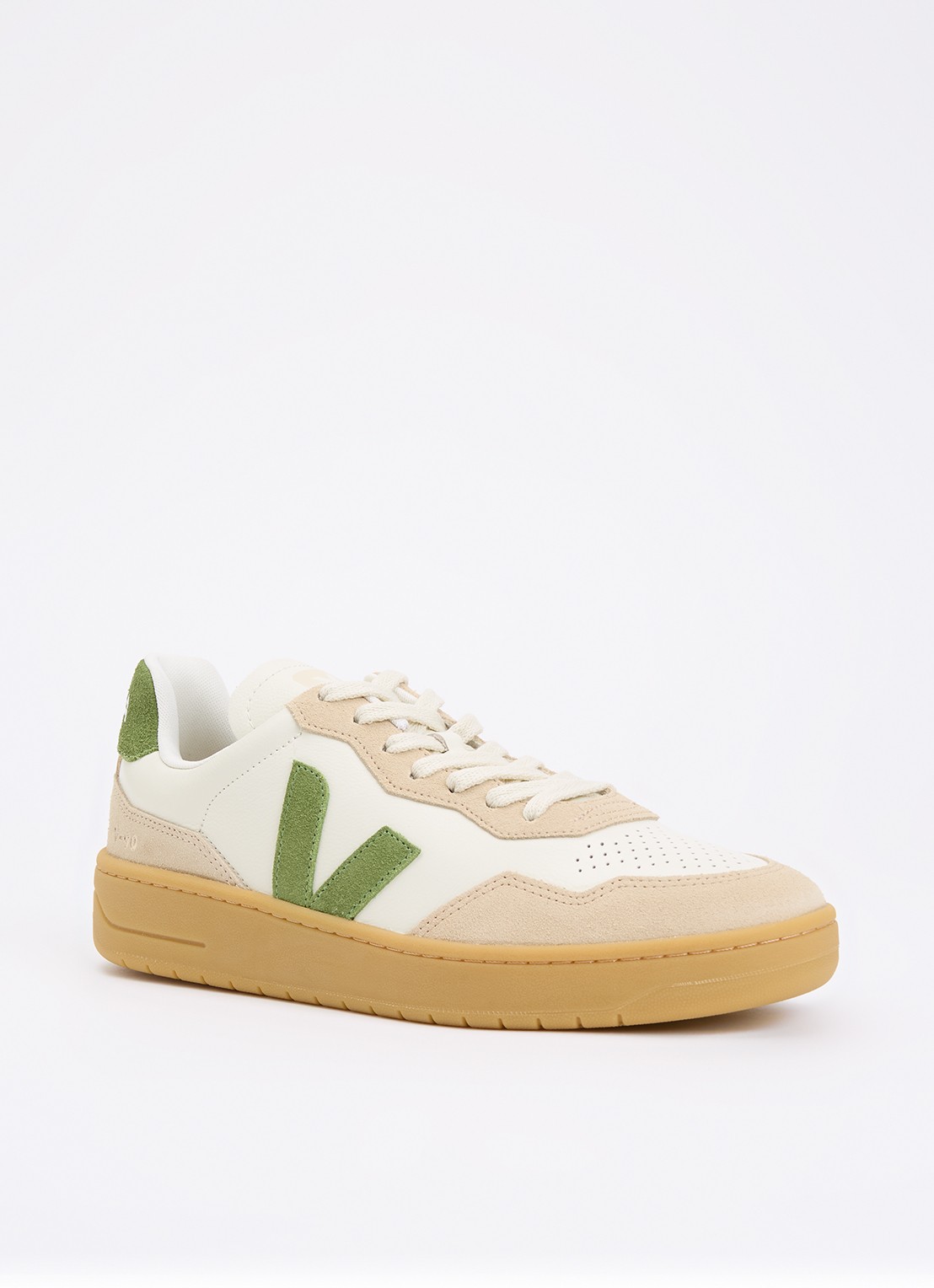 Veja V-90 sneaker van leer met suède details - voorkant 2 gebroken wit