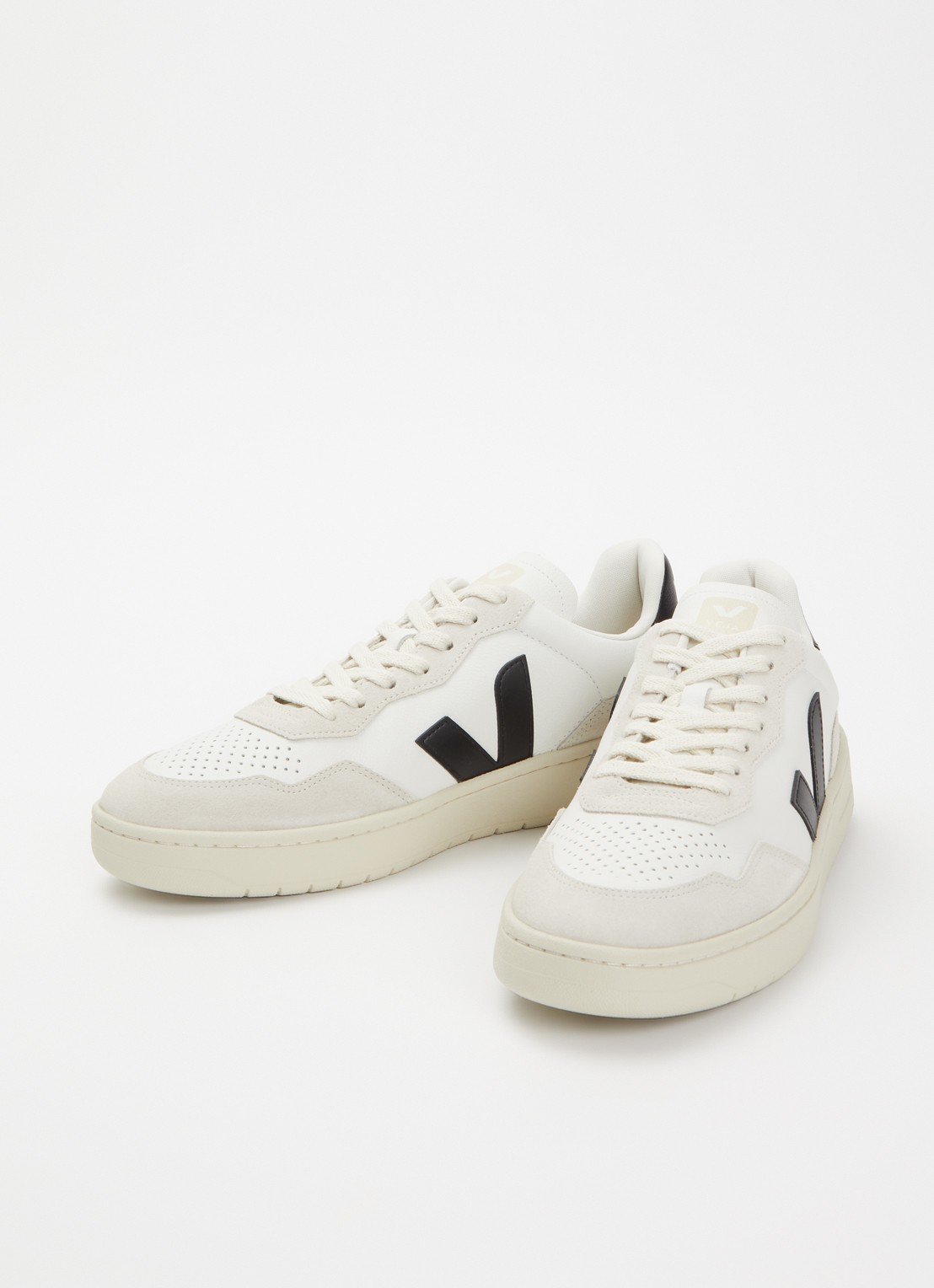 Veja V-90 sneaker van leer - detail wit