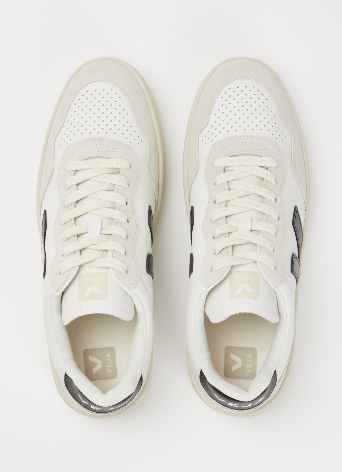 Veja V-90 sneaker van leer - detail 2 wit