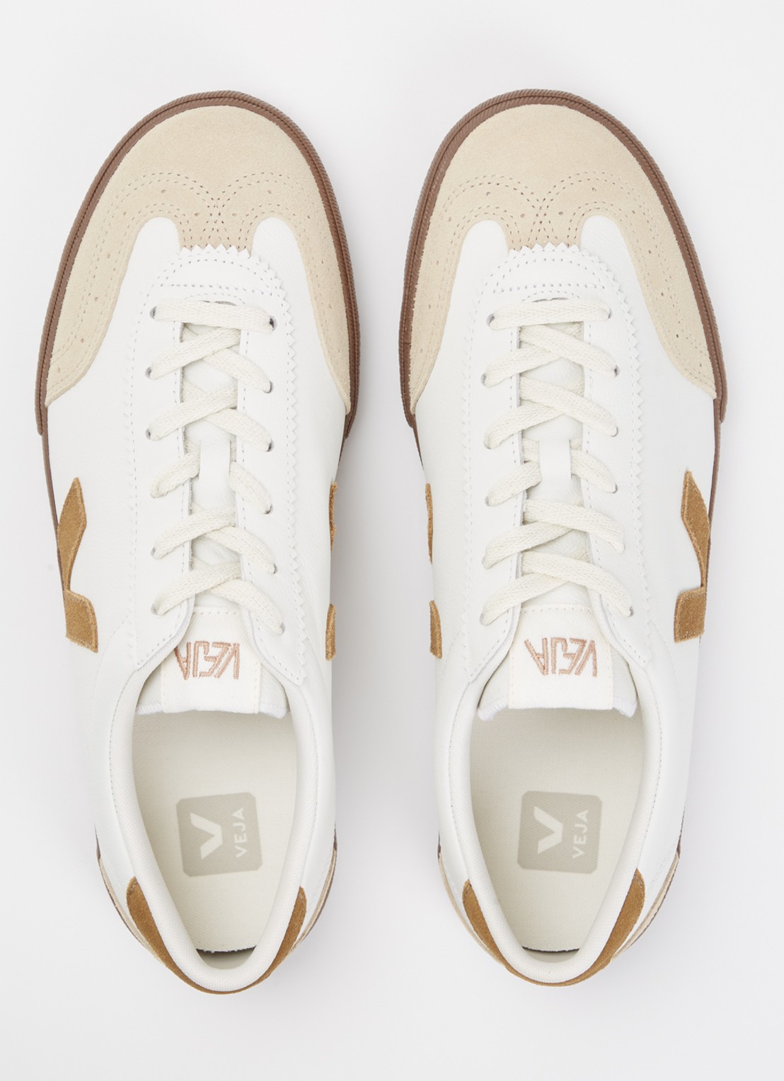 Veja Volley sneaker van leer met suède details - detail 4 beige
