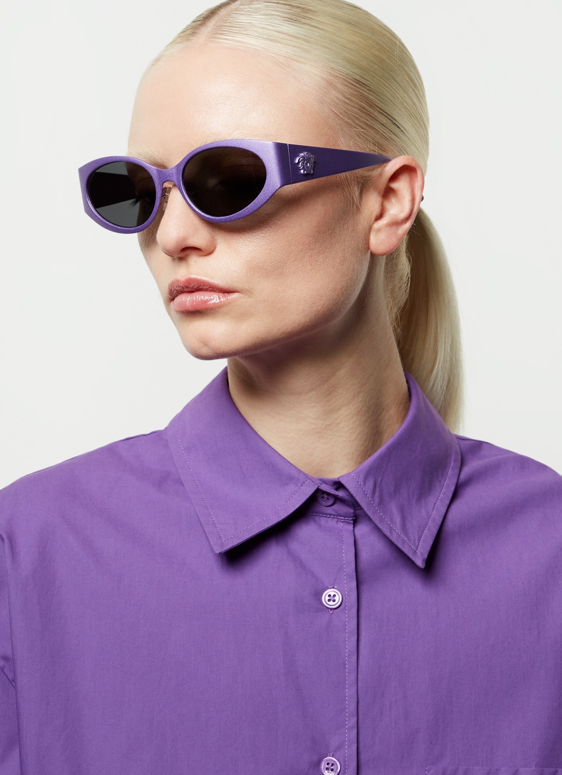 Versace Cat Eye zonnebril VE2263 - voorkant 5 violet