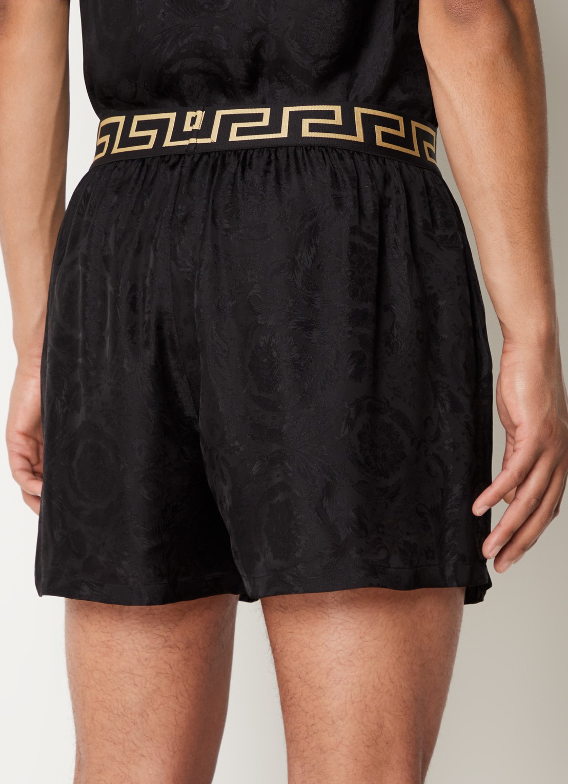 Versace Pyjamashorts met logoband en barokprint - achterkant zwart