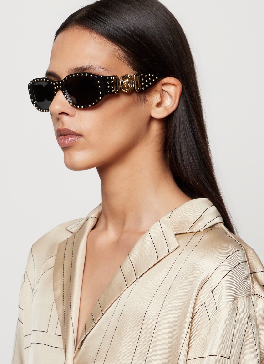 Versace Retro zonnebril VE4361 - voorkant 2 zwart