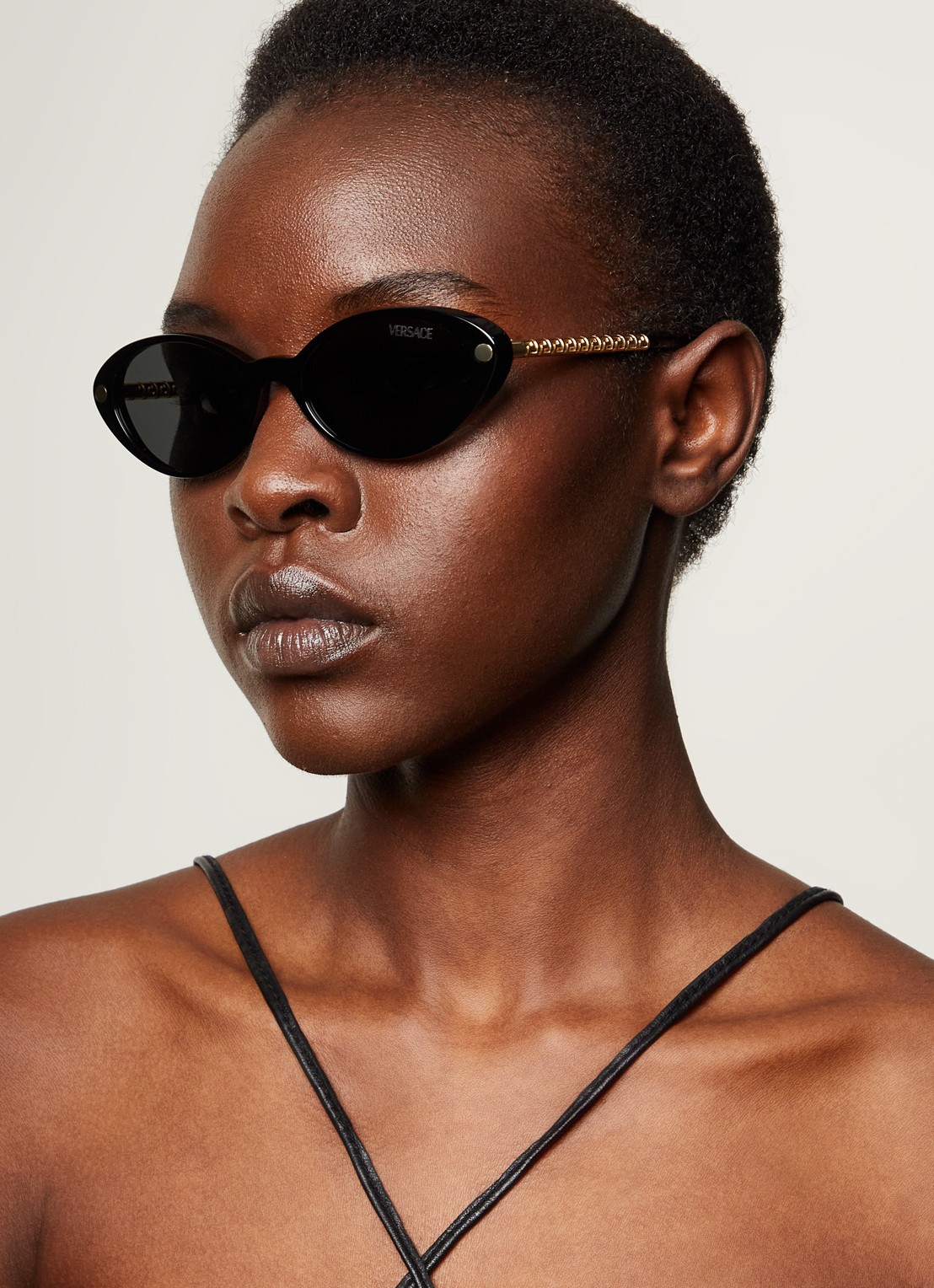 Versace Retro zonnebril VE4469 - voorkant 2 zwart