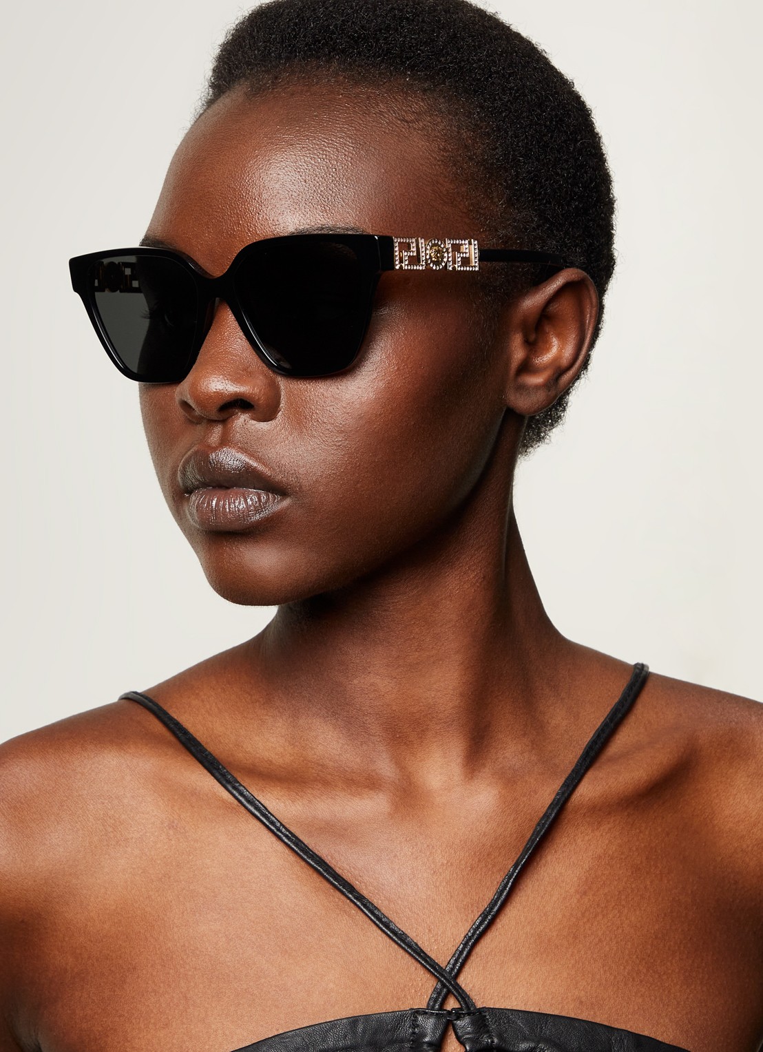 Versace Retro zonnebril VE4471B - voorkant 5 zwart