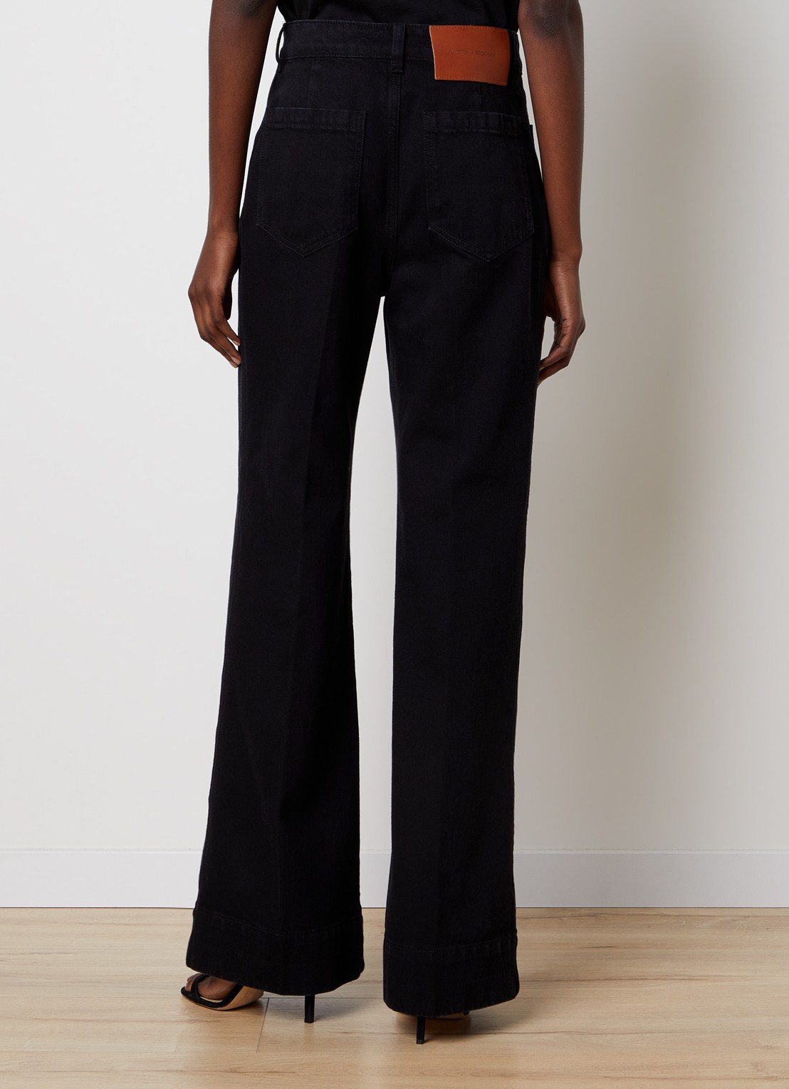 Victoria Beckham Alina high waist wide leg jeans met gekleurde wassing - achterkant 3 zwart