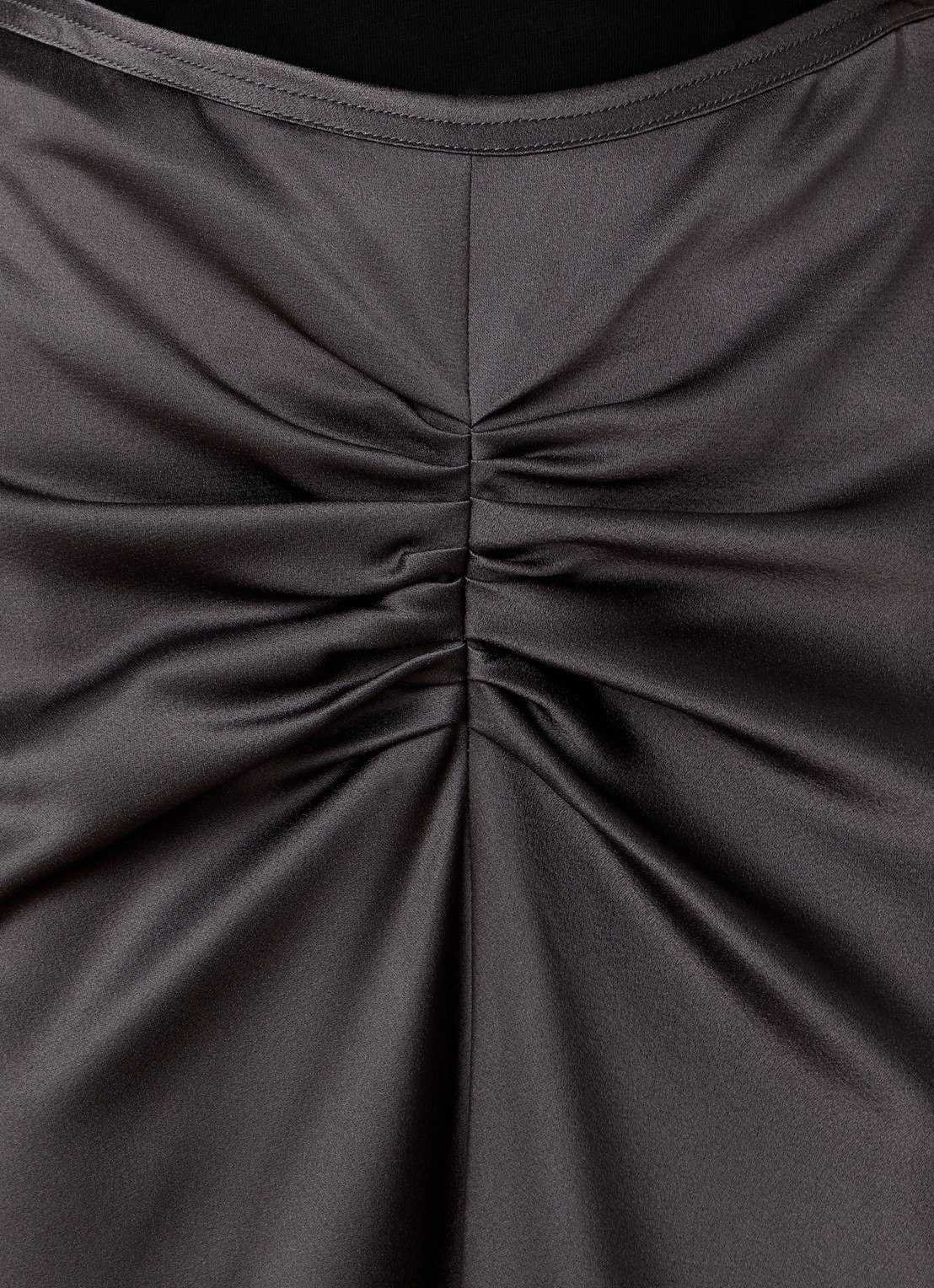 Victoria Beckham Bela midi rok van satijn met ruches - detail 3 antraciet